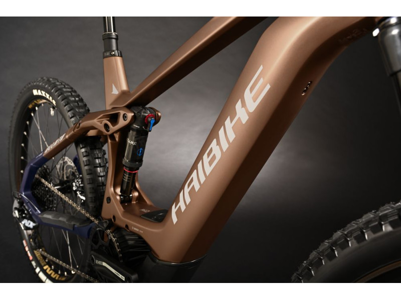 Horský elektrobicykel Haibike AllMtn CF 8