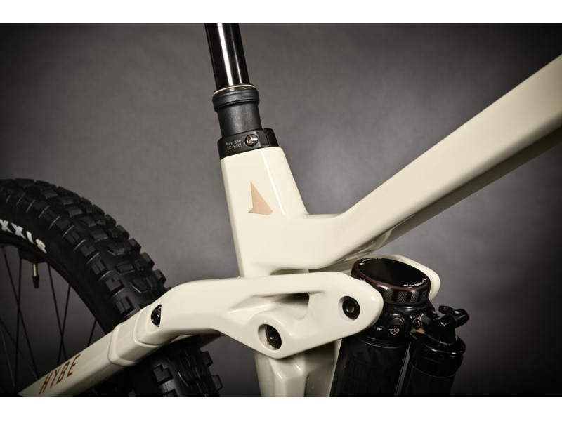 Horský elektrobicykel Haibike HYBE 9