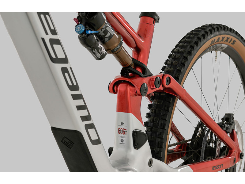 Horský elektrobicykel Megamo REASON AL 03