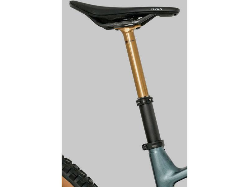 Horský elektrobicykel Megamo REASON CRB 03