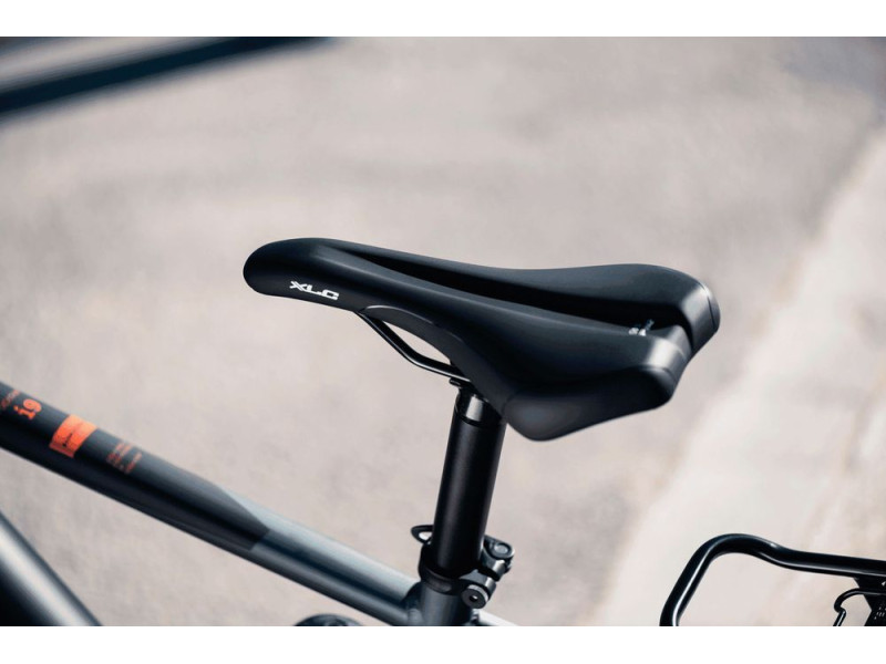 Cestné sedlo XLC SA-T17